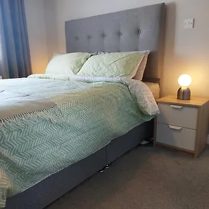 Guest house Lawnbrook Town House